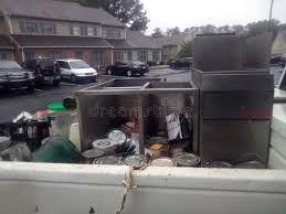 Best Yard Waste Removal  in Crestview Hills, KY