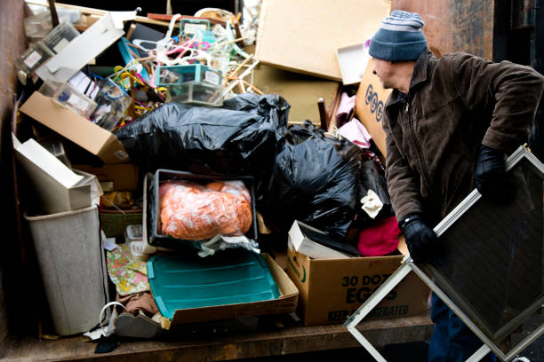 Best Furniture Removal  in Crestview Hills, KY